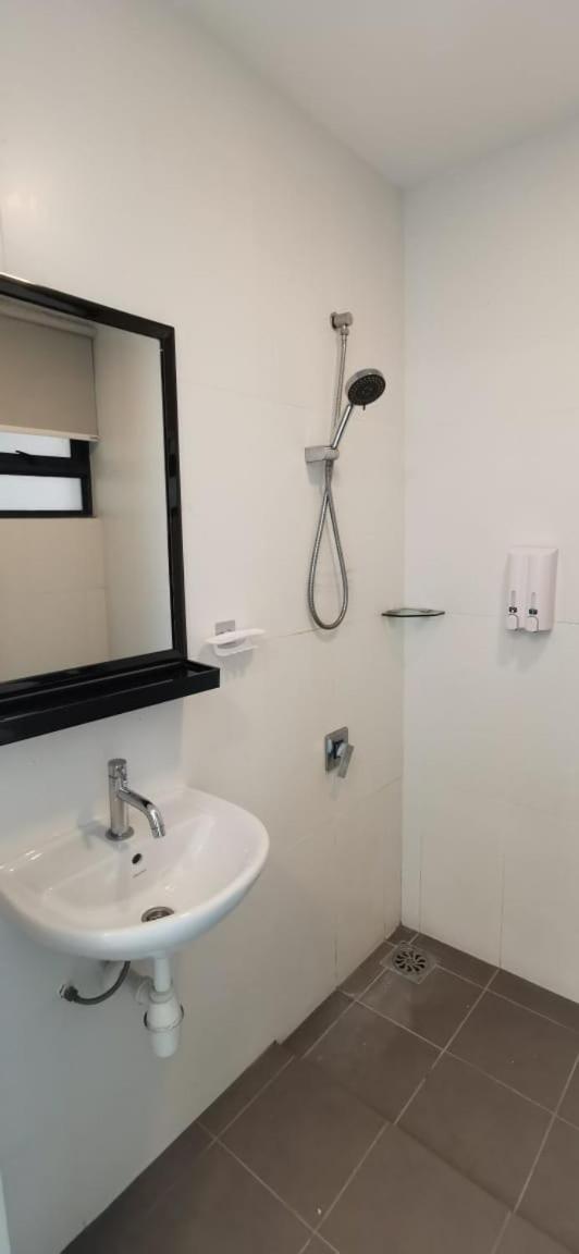Seaview Dwharf Family Suit Private Port Dickson Eksteriør bilde